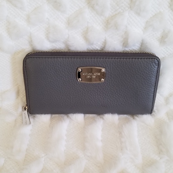 gray mk wallet